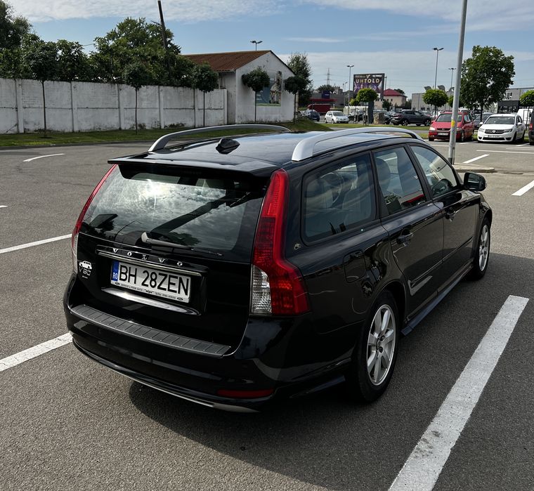 Volvo V50 R Design