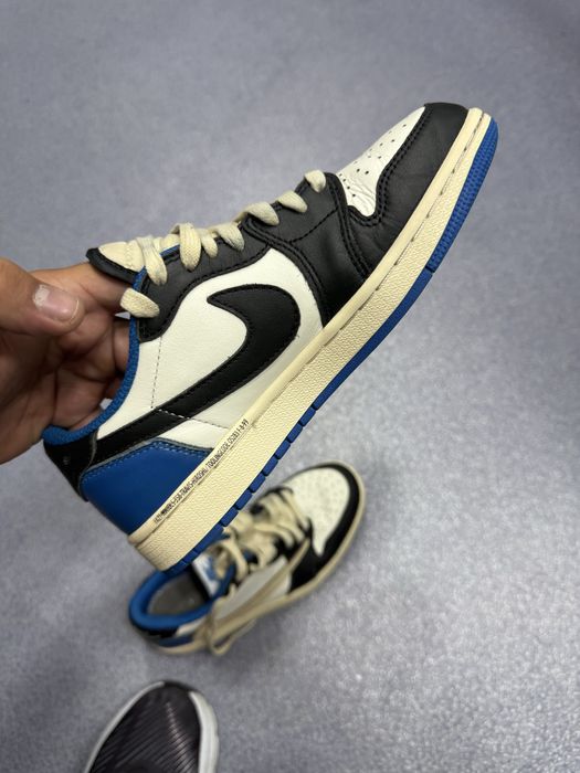 Jordan retro 1 travis