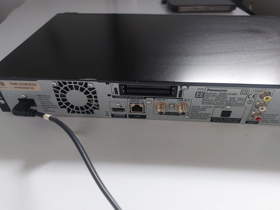 DVD recorder Panasonic DMR EX385 in stare perfecta de functionare
