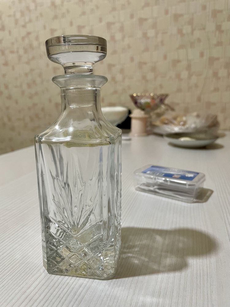 Бутылочки под мисков продается