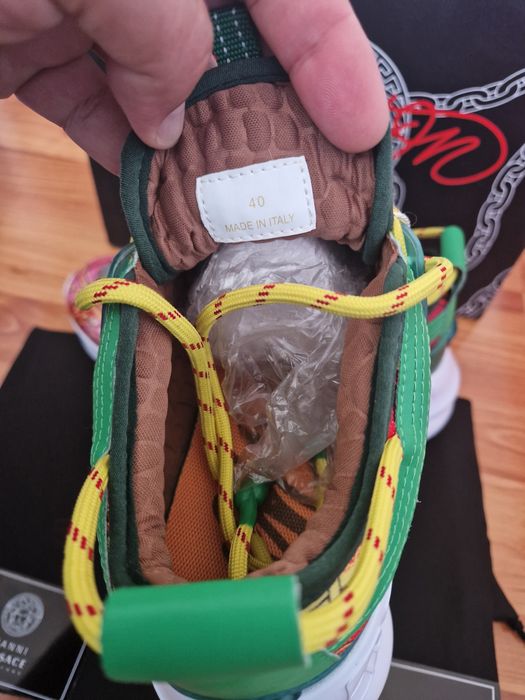 Adidași Versace Chain Reaction