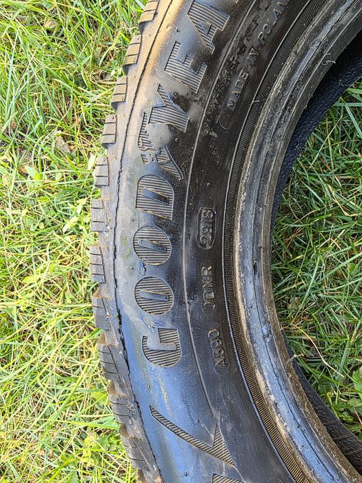 Anvelopă iarnă Goodyear