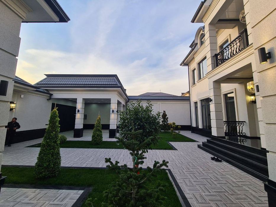 Продается Евро Дом на Центре Луначарского