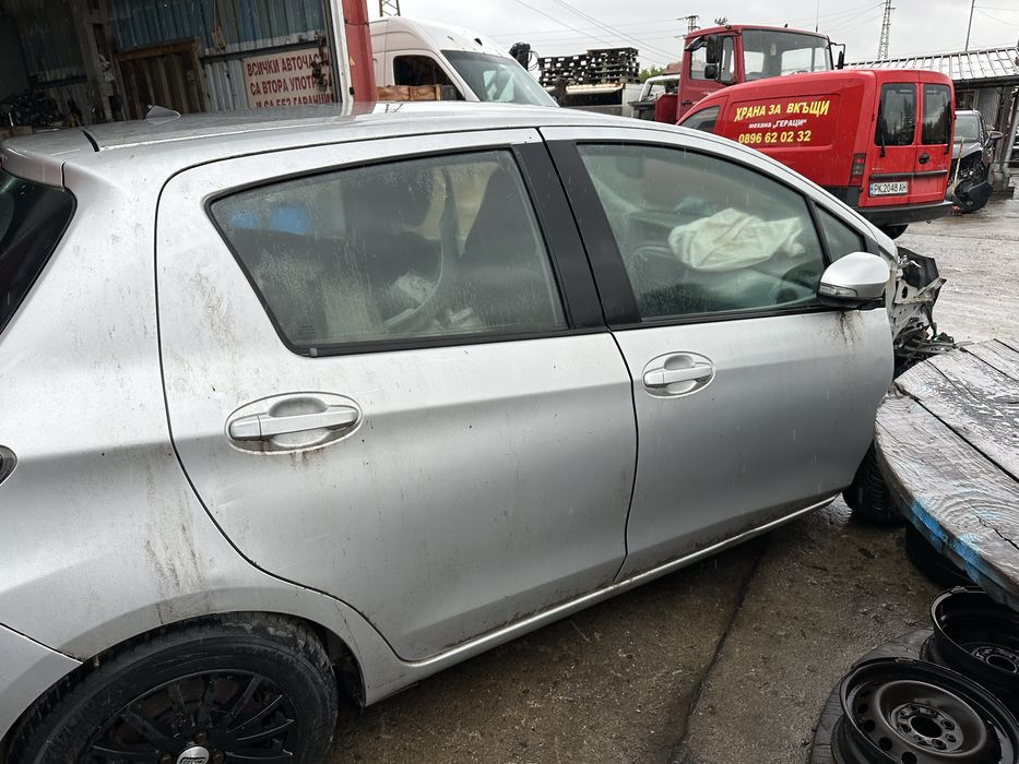 Toyota Yaris 1.5 hibrid НА ЧАСТИ