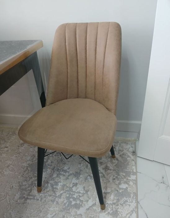 Продам стулья 6 штук