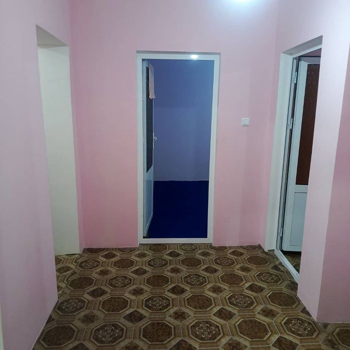 Квартира 3хона 3таж 4а мкр 7 дом 9кв срочно