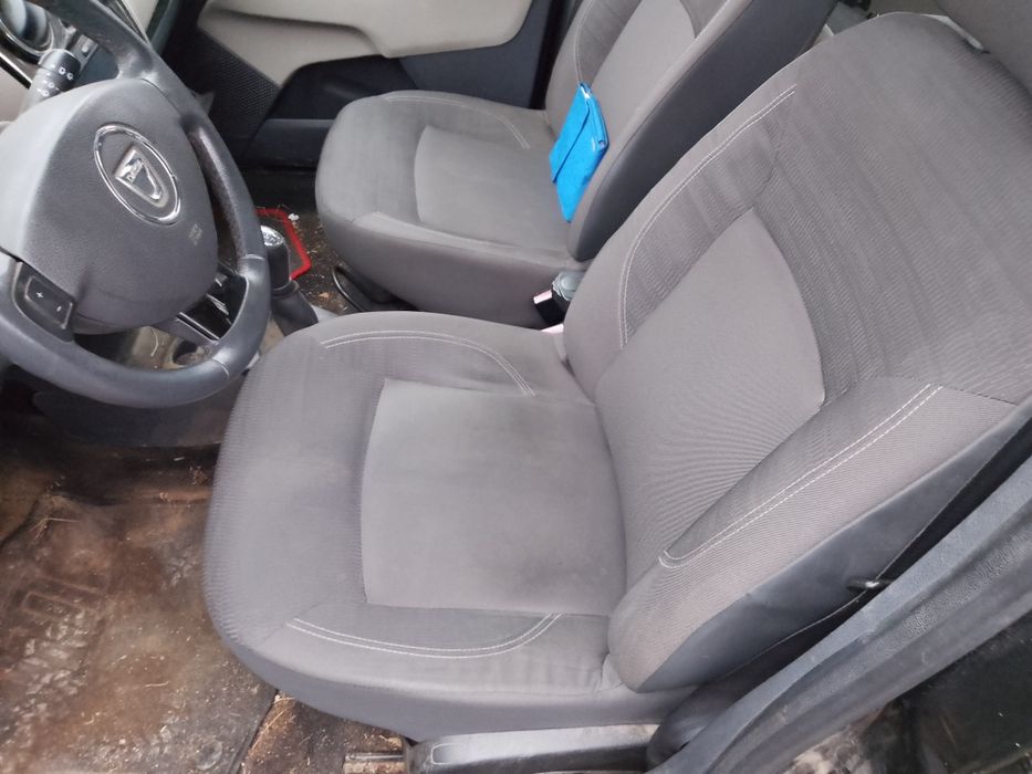 Продавам на части Дачия Лоджи 1.2 турбо