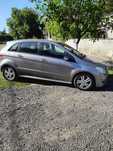 Vând Mercedes b200