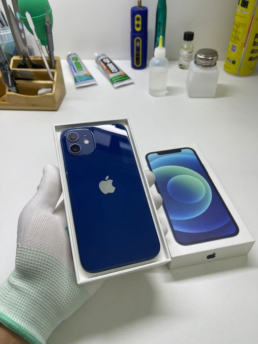 iPhone 12 в отличном состоянии