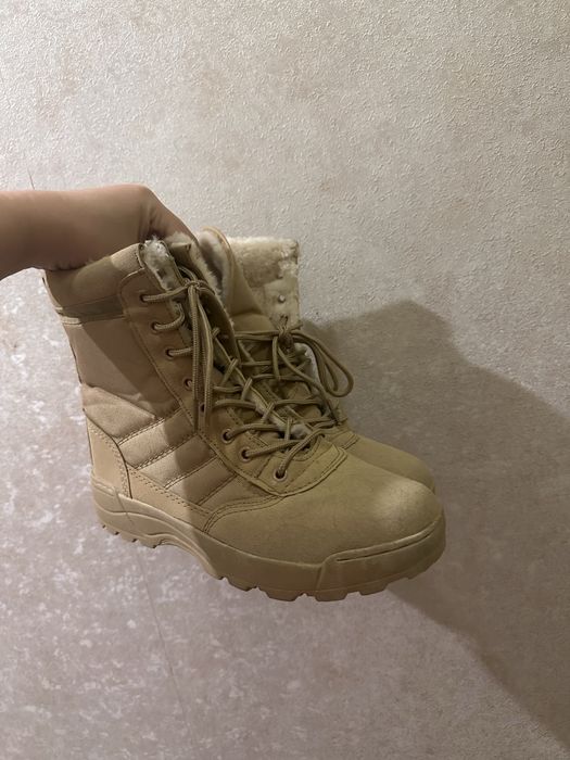 Новые зимние ботинки