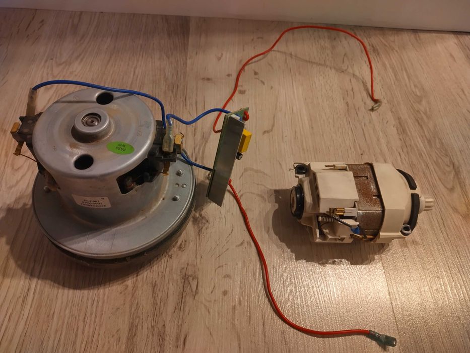 Motoare eletrice - Doua motoare electrice