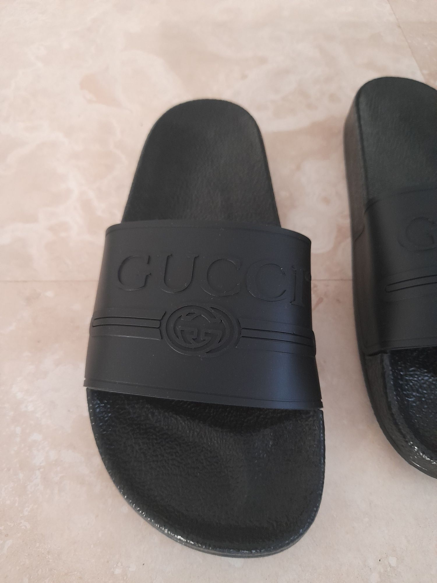 Papuci  barbat Gucci