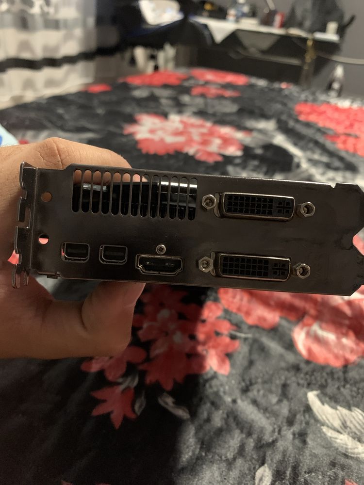 Saphire Radeon HD 6950 2gb