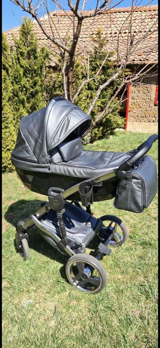 Бебешка количка Junama