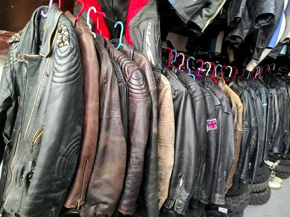 Разпродажба на мото якета и панталони