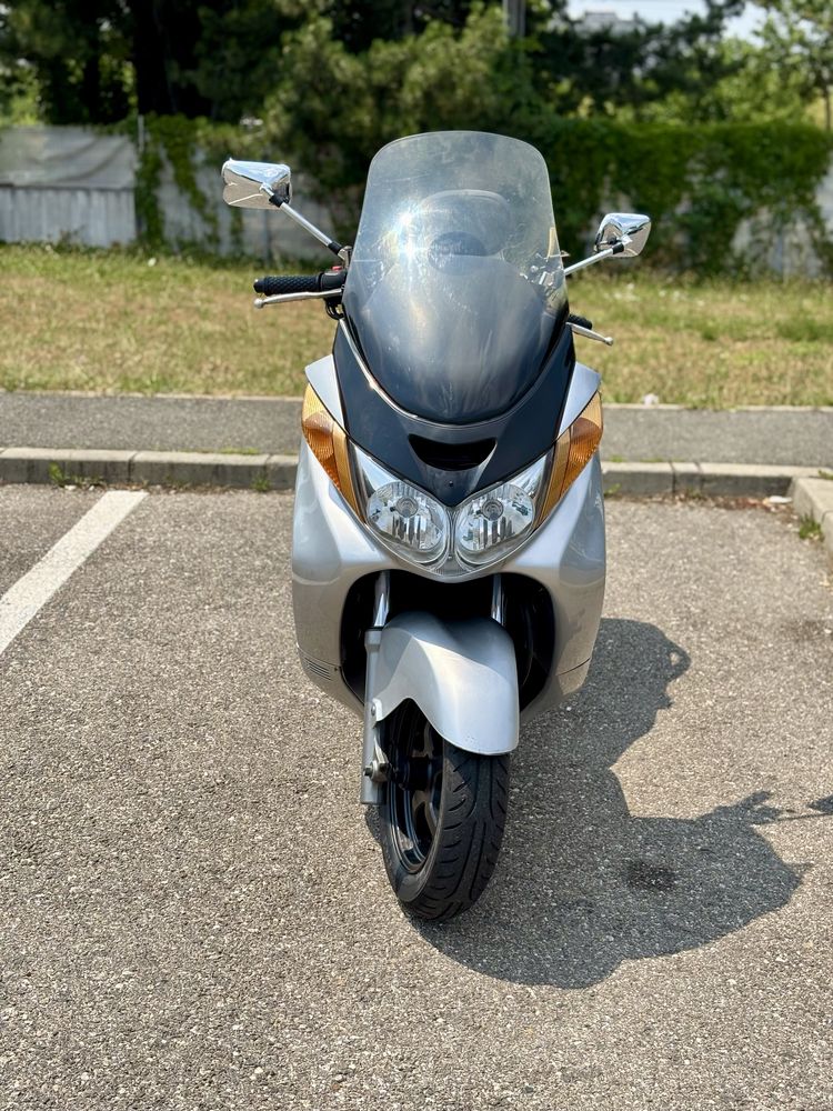 Suzuki Burgman 400
