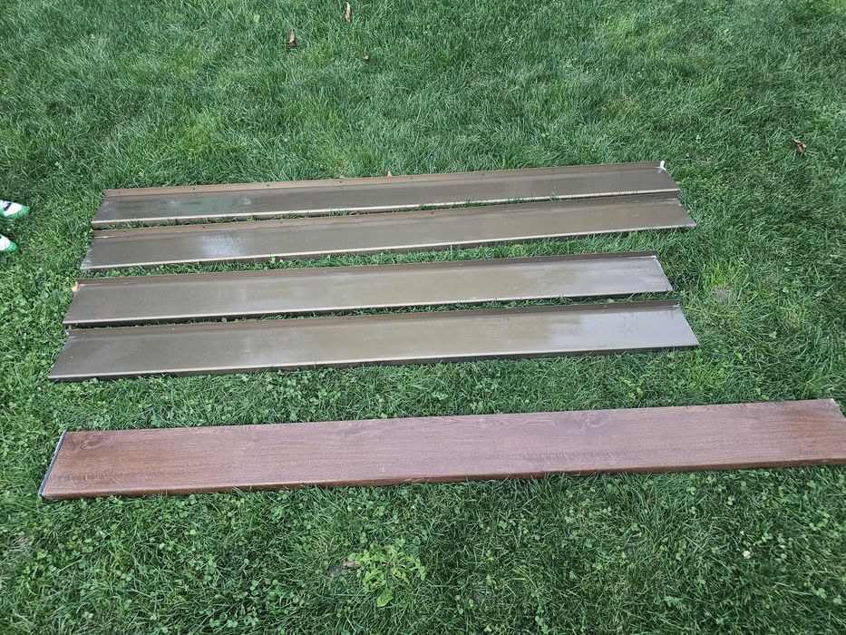 Vand 4 pervaze de aluminiu si una de PVC