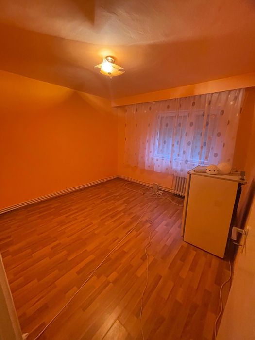 Apartament cu 4 camere in Deva