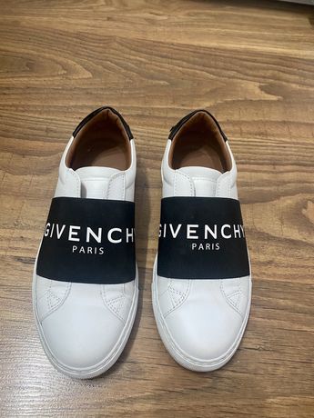 Adidasi Givenchy