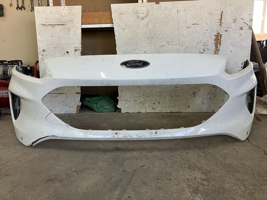 Предна броня за Форд Куга Ford Kuga 2020г-