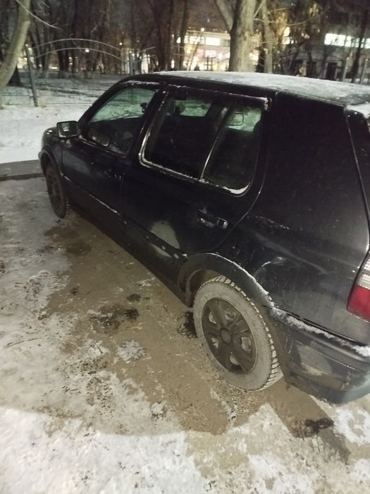 Продам гольф 3 1993года