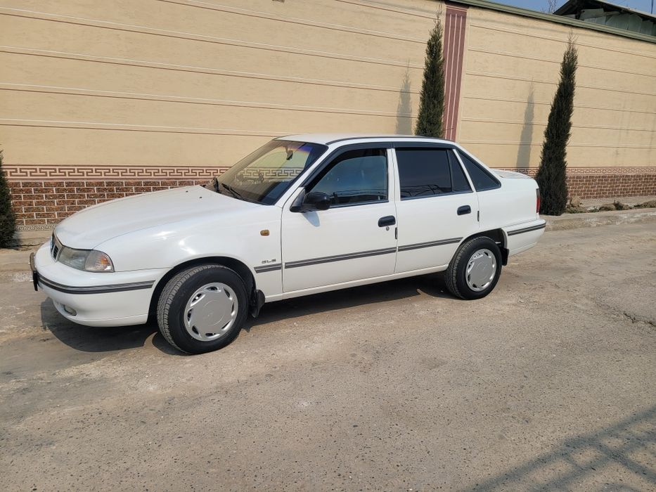 Машина Срочно сотилади