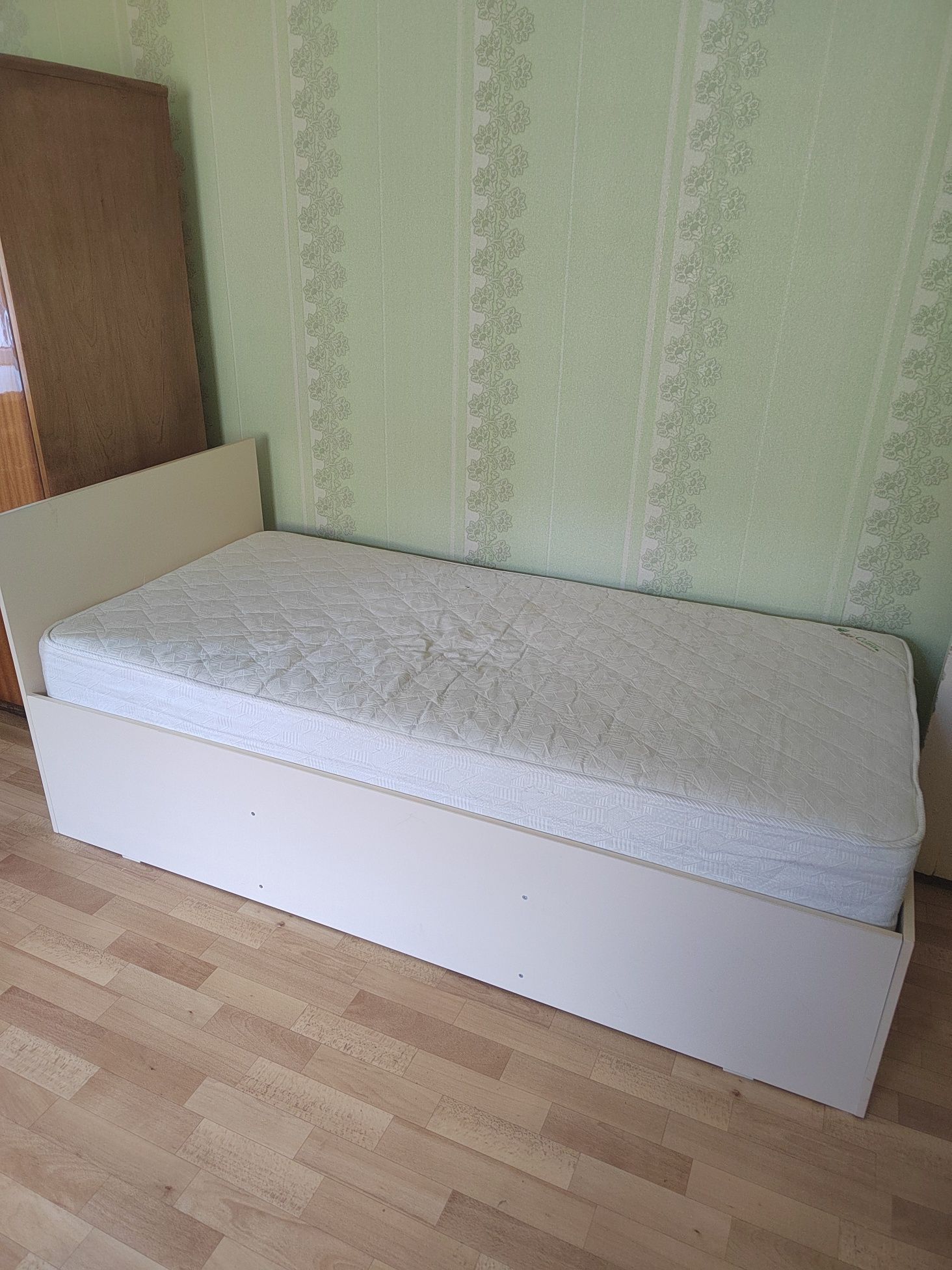Продается кровать