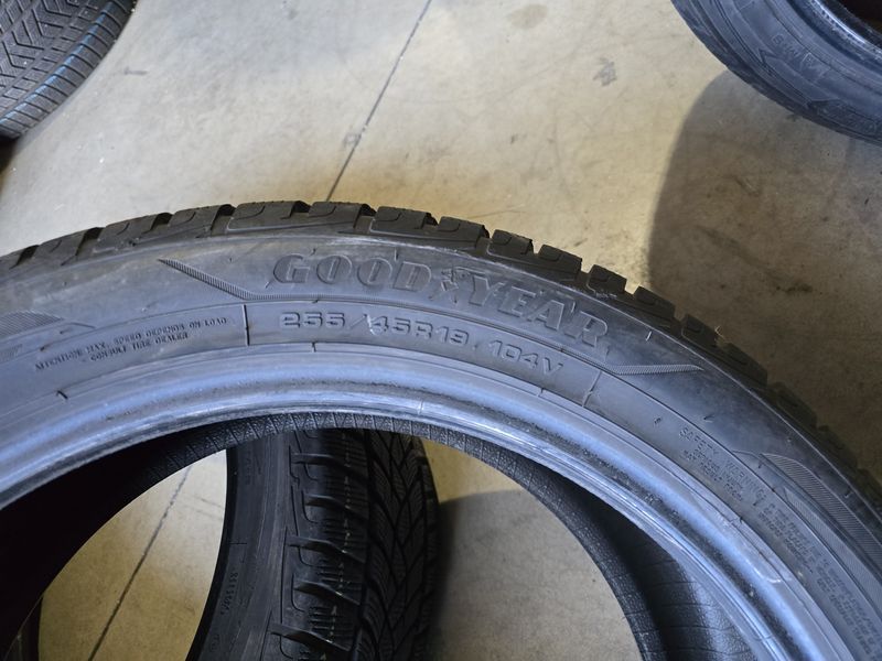 255/45/19 GOODYEAR 4бр