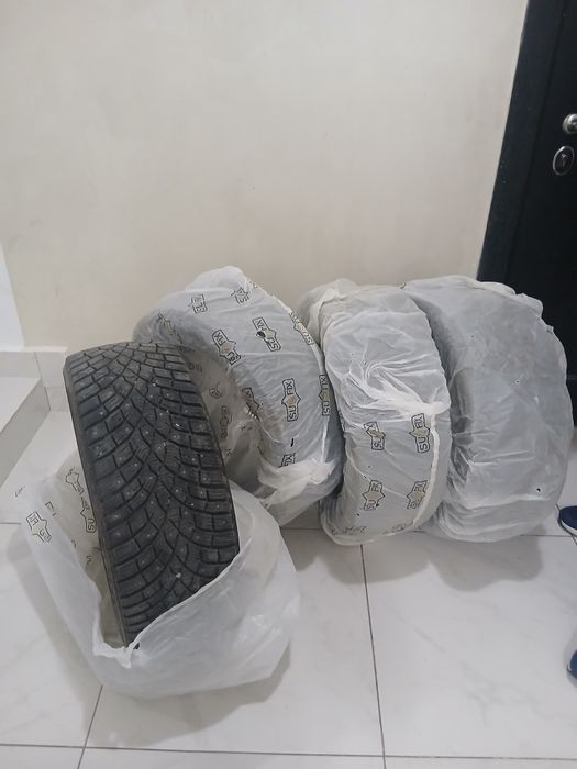 Продам зимние шины
