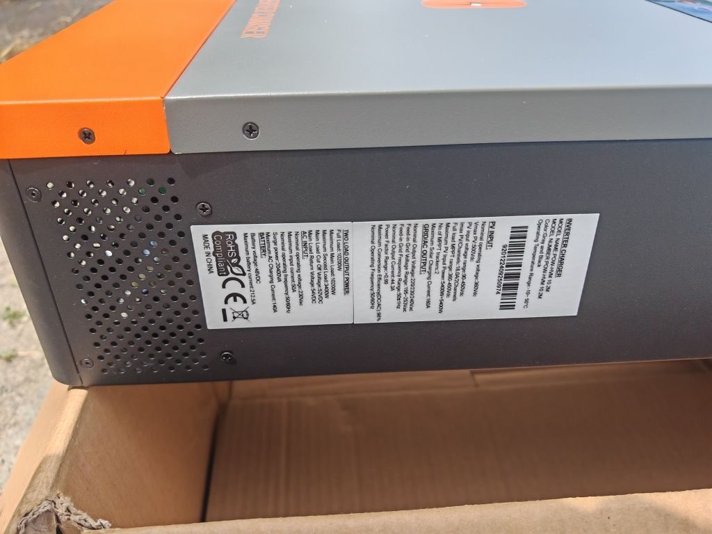 Соларен инвертор 10.2 kW PowMr POW-HWM10. 2M 220v AC All in 1