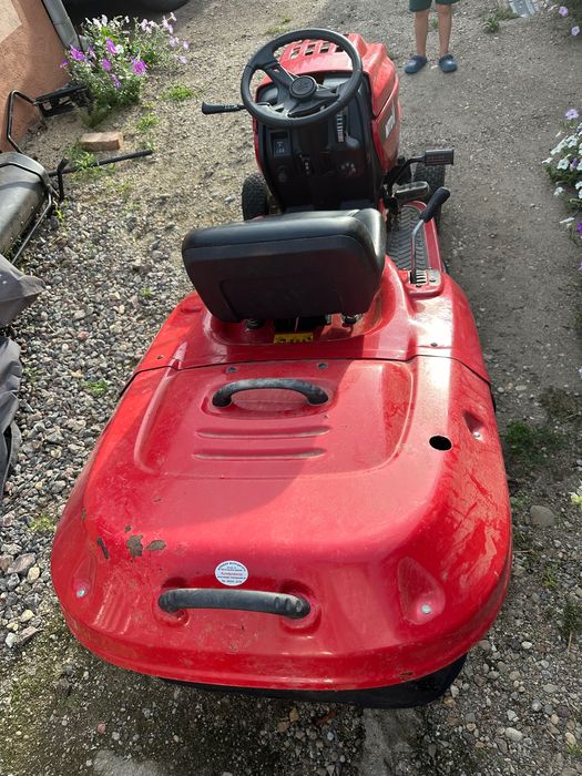 Tractoras de tuns gazon Mtd 18 cp