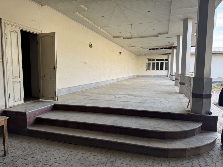 Xovli sotiladi kelishilgan xnarxda