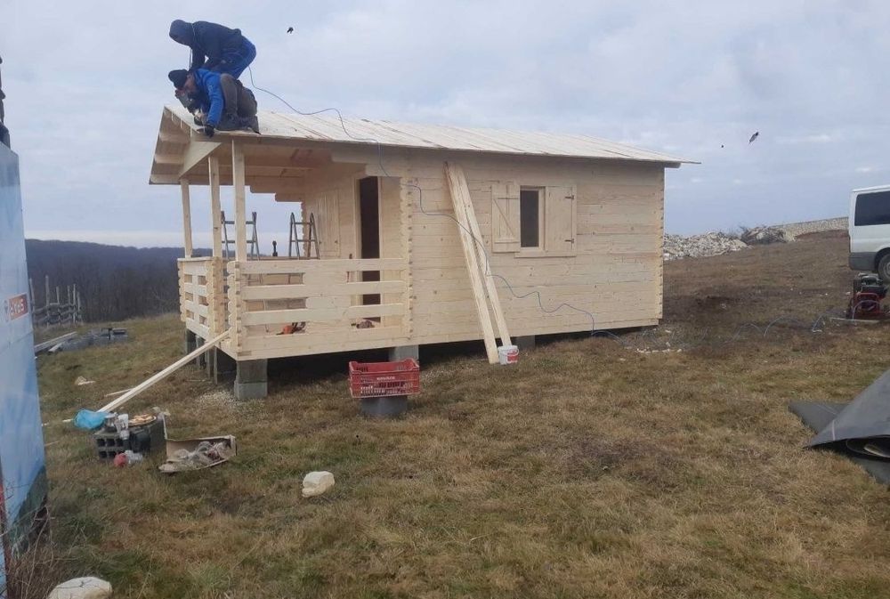 Vând  căsuțe de gradina de depozitare