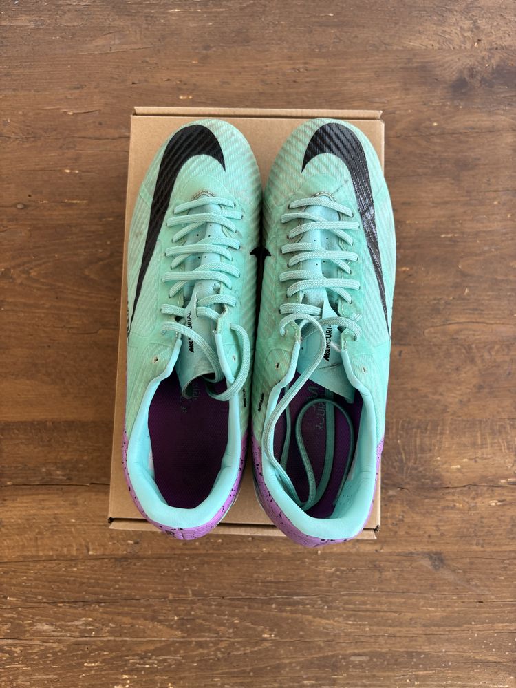 Продавам бутонки nike airzoom mercurail.