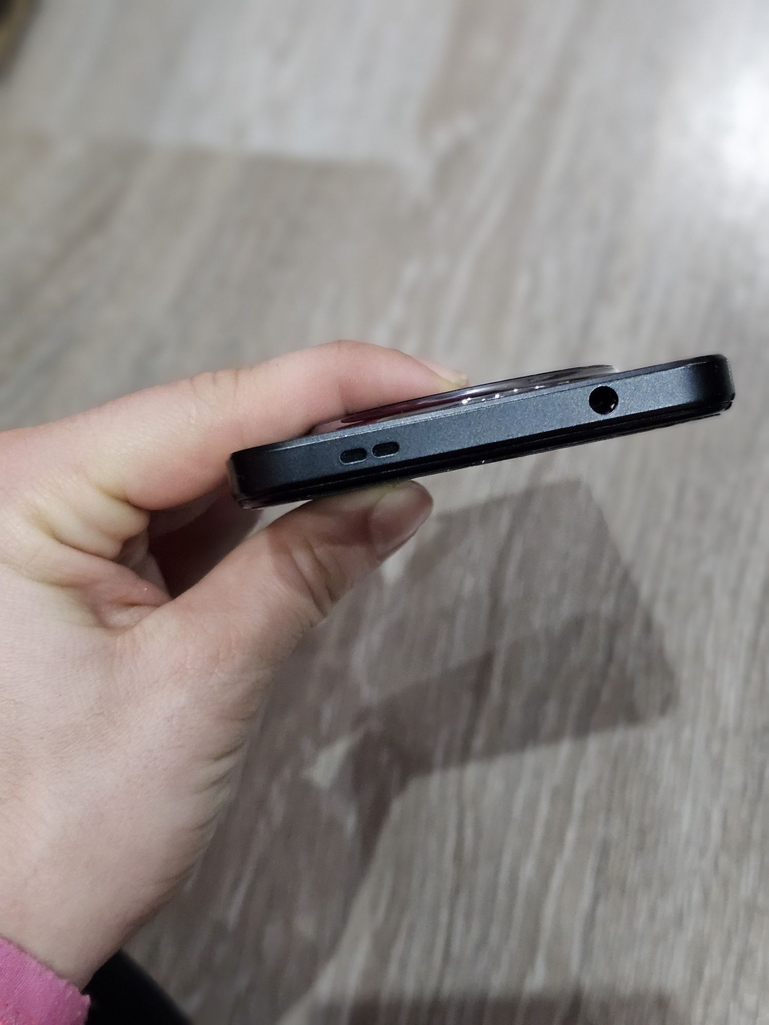Чисто нови 2 броя телефони Redmi A3 с ГАРАНЦИИ