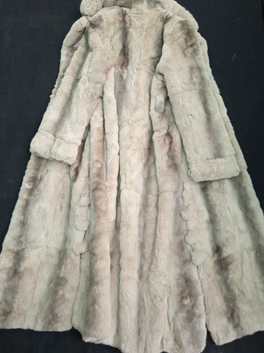 Шуба Натур Мех как шиншилла не отличиш Винтаж Новое Сотн.И Песец белый