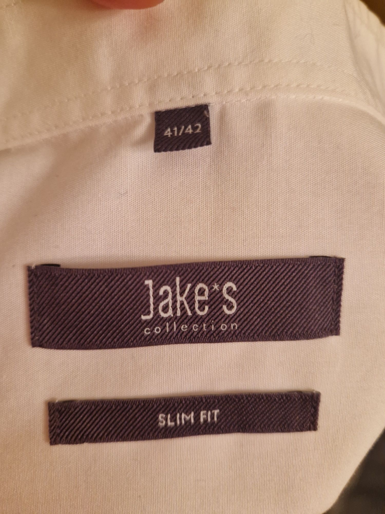 Бяла мъжка риза р-р 42/44  и сив панталон Zara р-р44