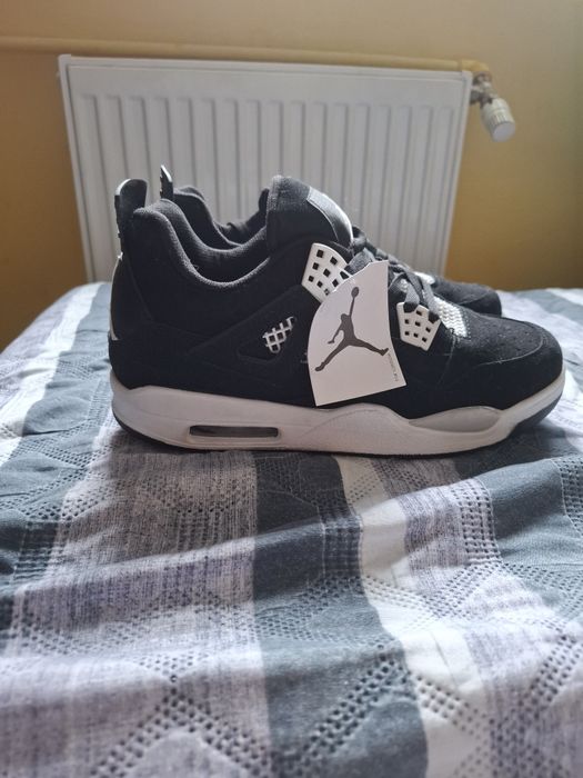 Jordan 4 White Thunder