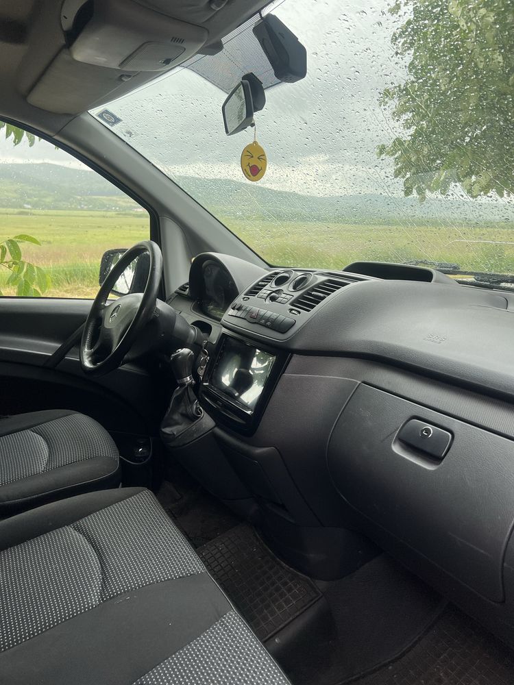 Mercedes vito 9 locuri automat