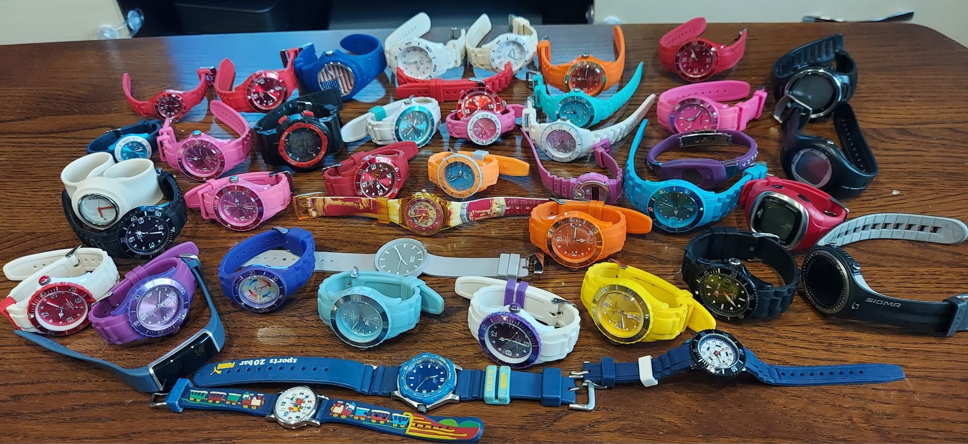 Oferta,lot ceasuri Germania 50 bucăți noi,Ice watch,tcm,quartz,silicon