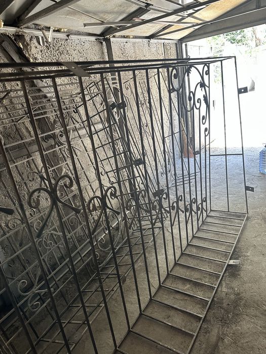 Решетки кованные аквариумные с козырьками