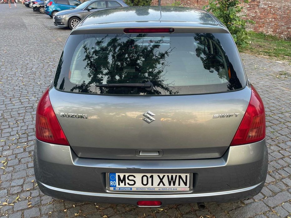 Vând Suzuki Swift