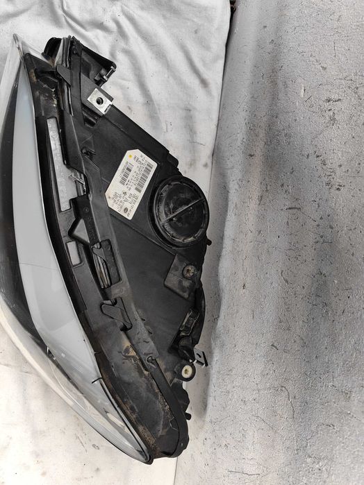 Оригинален фар БМВ Ф10  BMW F10 Bixenon Led