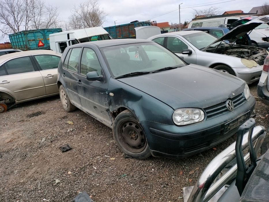 Dezmembrari  VW GOLF 4  1997  > 2006 1.6 Benzina