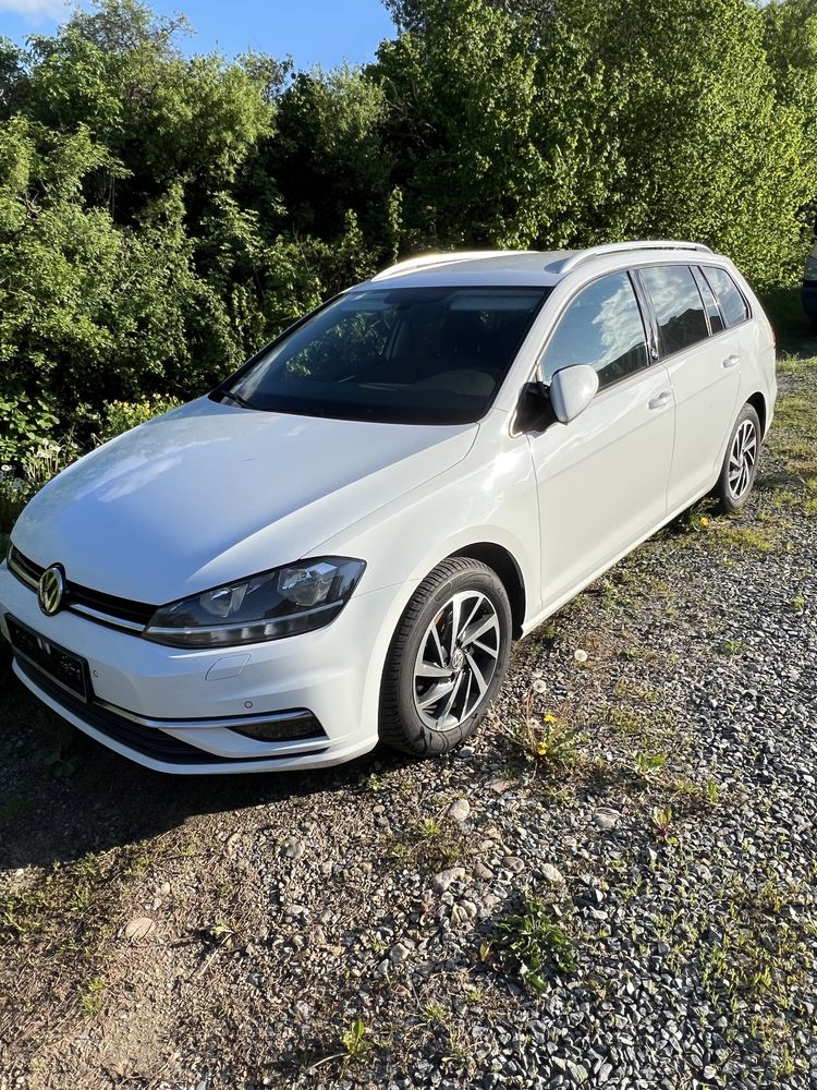 Vând vw golf 1.6d. 2018