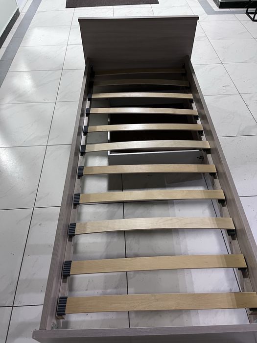 Односпальная кровать