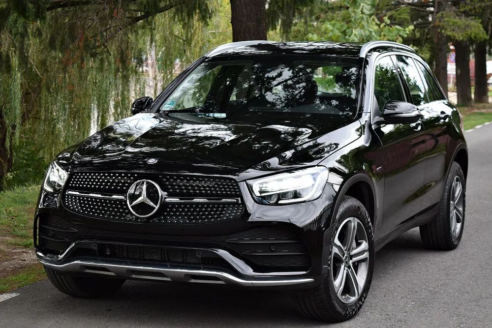 Mercedes-Benz GLC 2021 / AMG line / Plug in hybrid / Full service