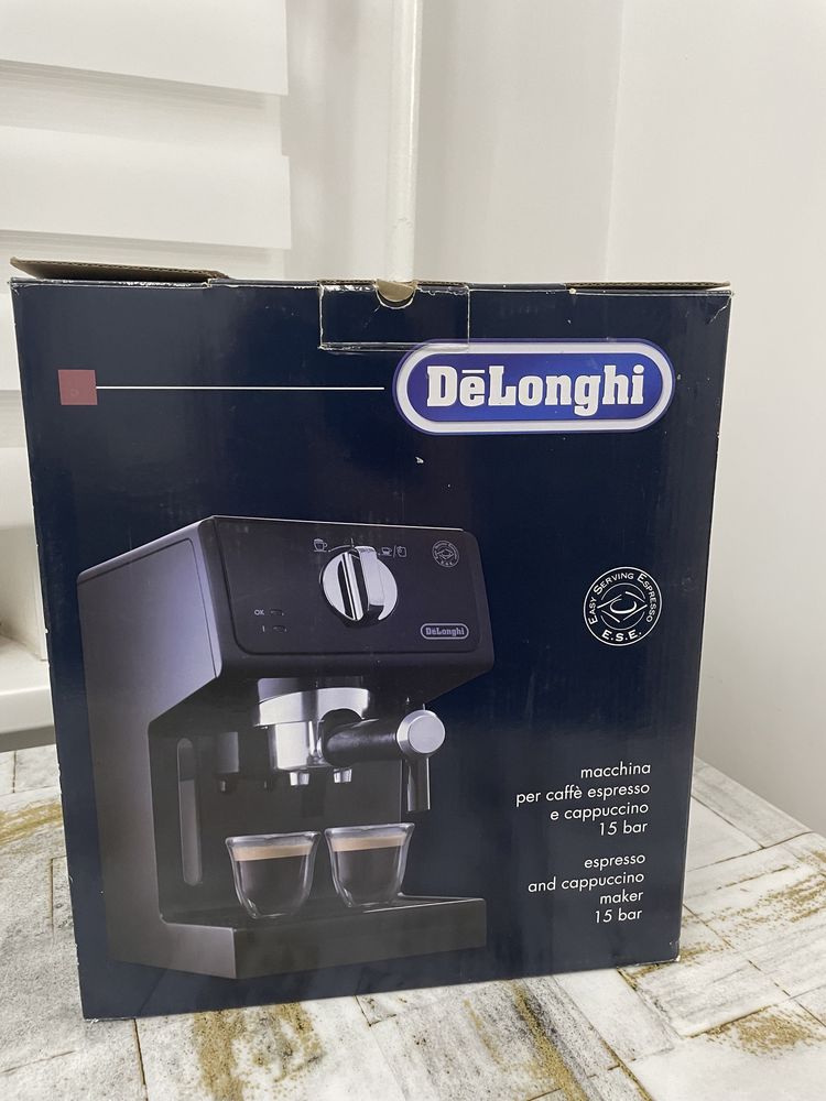 Кофеварка рожкового типа DeLonghi ECP 31.21