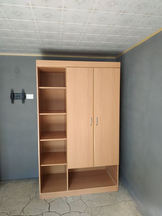 Шкаф полкали италянский