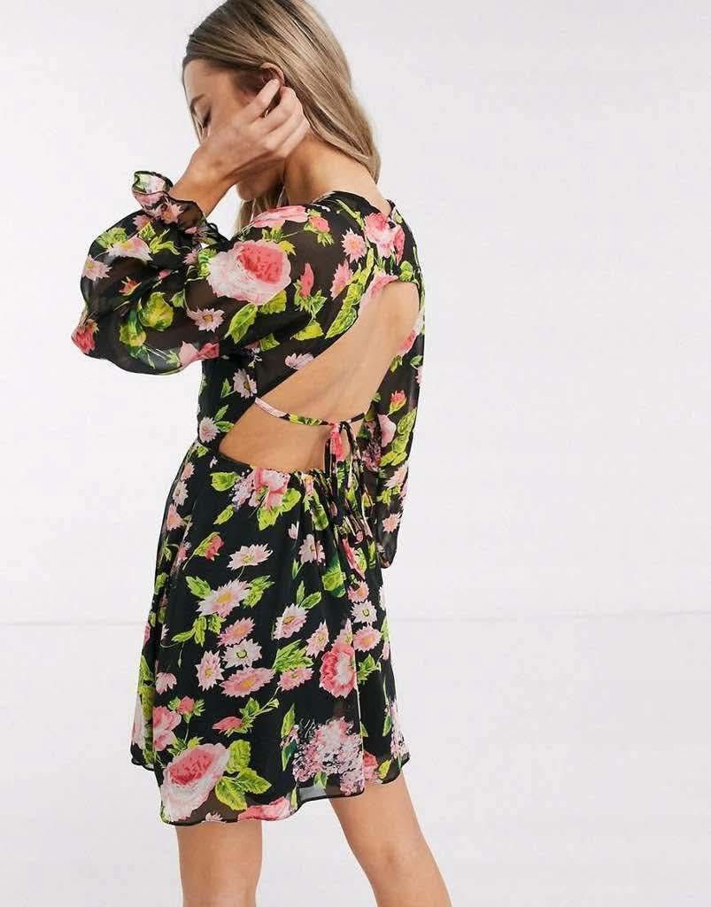 Къса рокля с цветя и гол гръб на Asos